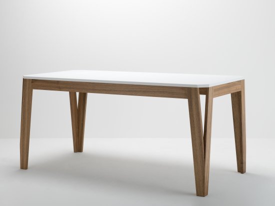 MéliMélo Tisch aus Nussbaum und HI-MACS® - Holz und Design Made In France