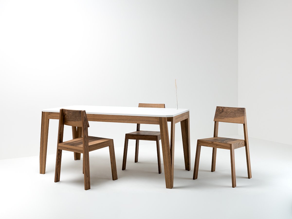 MéliMélo Tisch aus Nussbaum und HI-MACS® - Möbel 100% Hergestellt in Frankreich