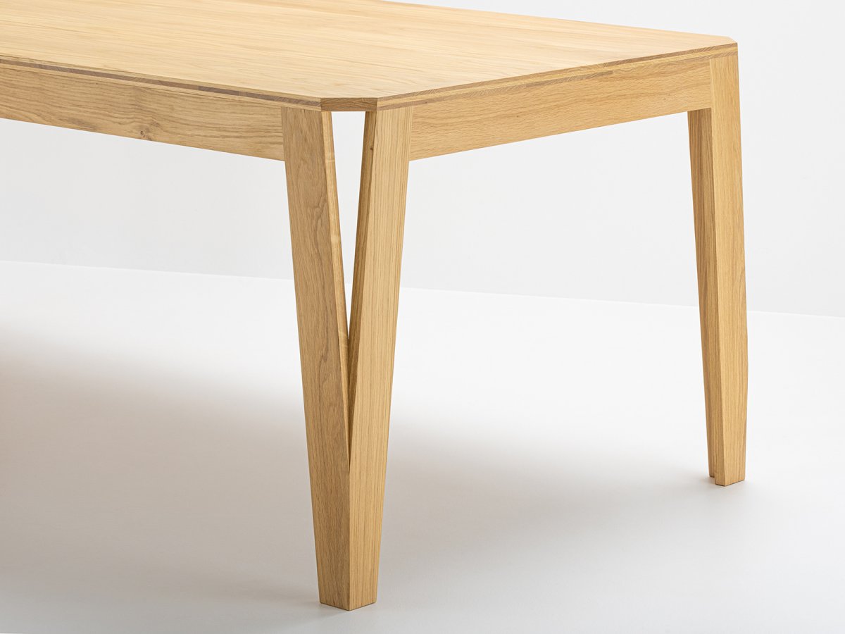 MéliMélo Tisch aus Eiche - Design Esstisch, nach Maß erhältlich
