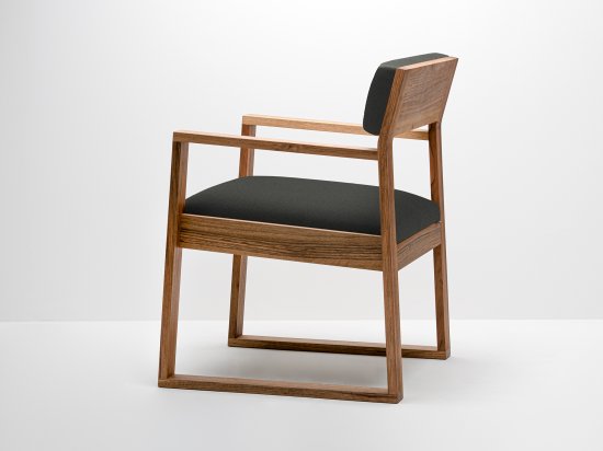 Skandinavischer Design-Sessel aus Holz und Stoff - AIX