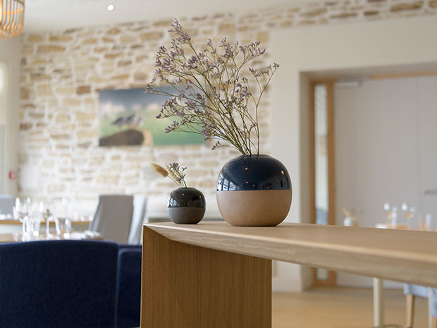 Buffet en Bois Massif pour Restaurants Hôtels et Cafés